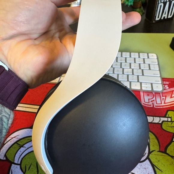 Sony Pulse Headset – Gently Used, Fully Functional, Comes with THE Essential USB - Picture 5 of 7